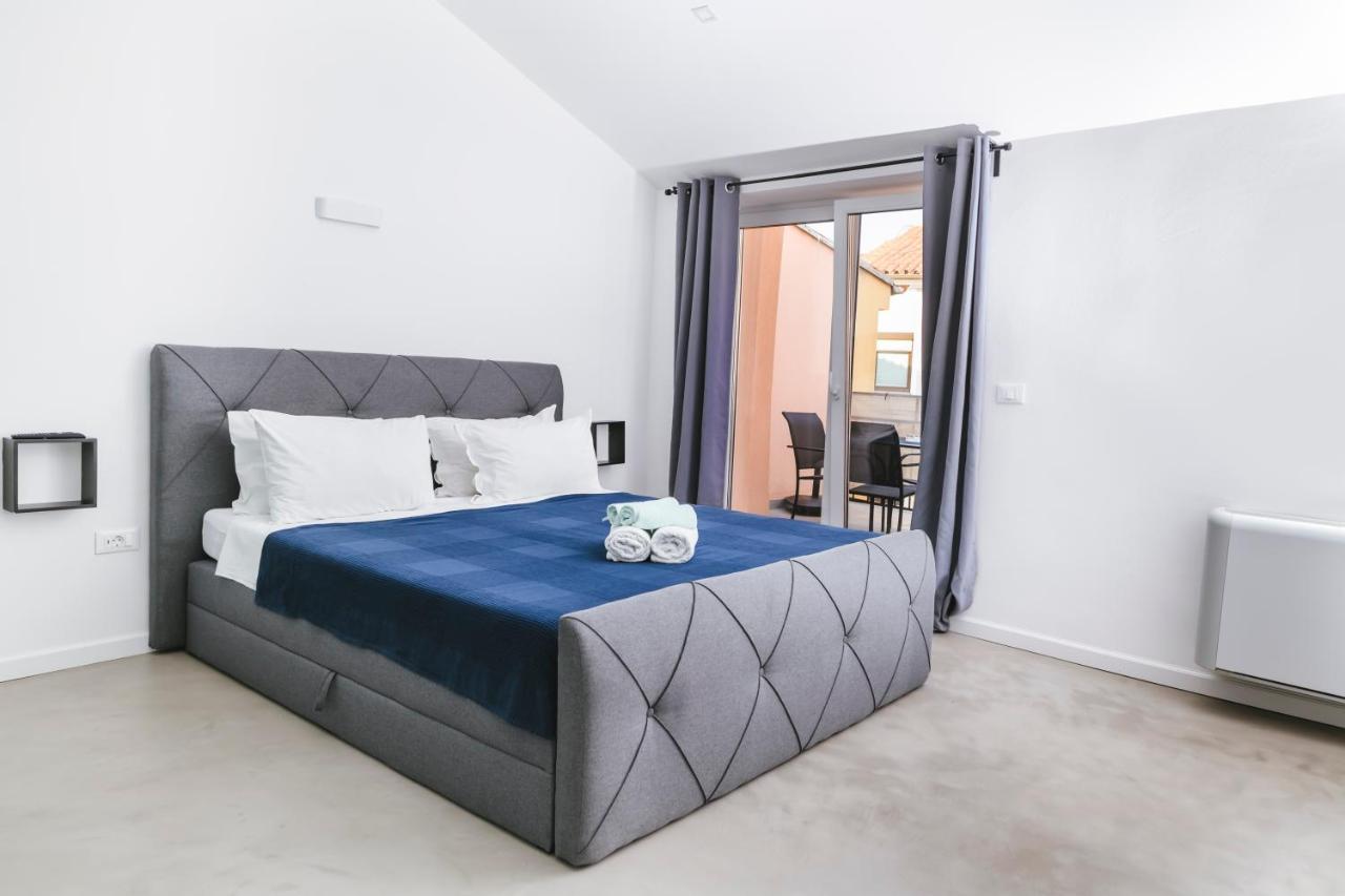 M9 Rooms Izola Eksteriør billede